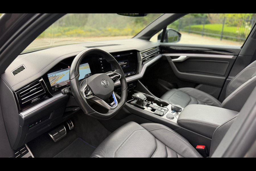 Volkswagen Touareg 3.0 TSi eHybrid 4MOTION R-Line Panoramadak leer Camera Electr.Trekhaak