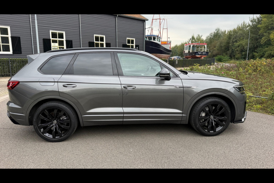 Volkswagen Touareg 3.0 TSi eHybrid 4MOTION R-Line Panoramadak leer Camera Electr.Trekhaak