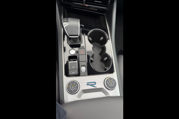 Volkswagen Touareg 3.0 TSi eHybrid 4MOTION R-Line Panoramadak leer Camera Electr.Trekhaak