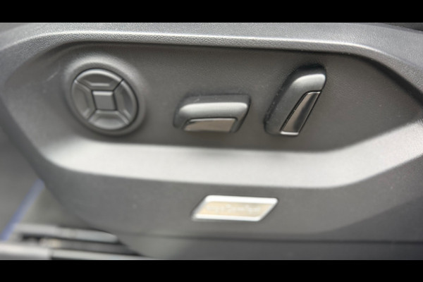 Volkswagen Touareg 3.0 TSi eHybrid 4MOTION R-Line Panoramadak leer Camera Electr.Trekhaak