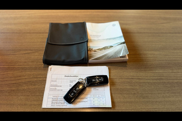 Volkswagen Touareg 3.0 TSi eHybrid 4MOTION R-Line Panoramadak leer Camera Electr.Trekhaak