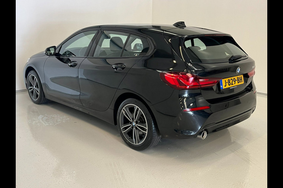 BMW 1-serie 118i Executive Edition / NL-auto / BTW / CarPlay