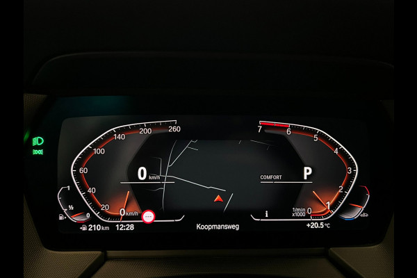 BMW 1-serie 118i Executive Edition / NL-auto / BTW / CarPlay