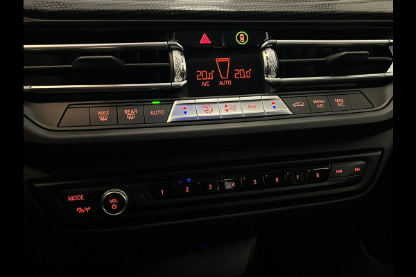 BMW 1-serie 118i Executive Edition / NL-auto / BTW / CarPlay