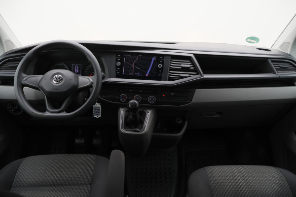 Volkswagen Transporter 2.0 TDI L2H1 30 DC Eerste Eigenaar, Airco, Cruise, Apple Carplay, DAB, PDC, Trekhaak, 16''