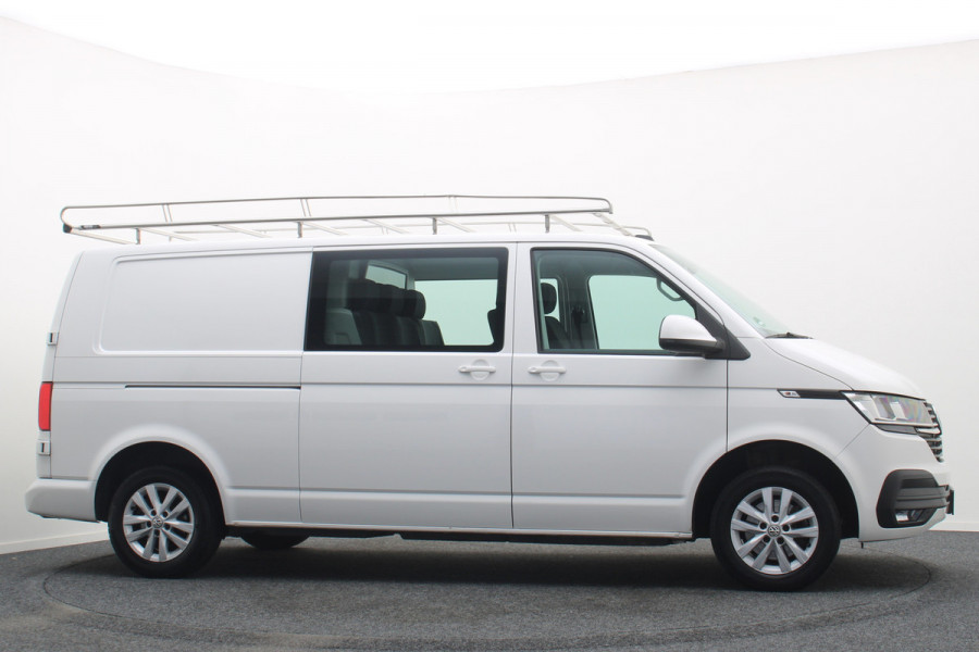 Volkswagen Transporter 2.0 TDI L2H1 30 DC Eerste Eigenaar, Airco, Cruise, Apple Carplay, DAB, PDC, Trekhaak, 16''