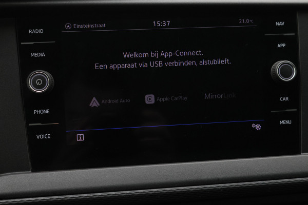 Volkswagen Transporter 2.0 TDI L2H1 30 DC Eerste Eigenaar, Airco, Cruise, Apple Carplay, DAB, PDC, Trekhaak, 16''