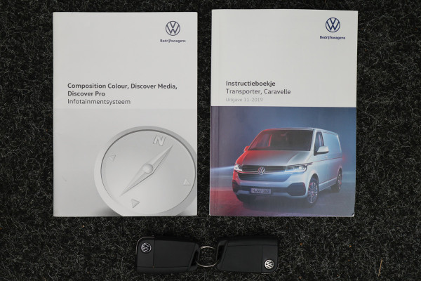Volkswagen Transporter 2.0 TDI L2H1 30 DC Eerste Eigenaar, Airco, Cruise, Apple Carplay, DAB, PDC, Trekhaak, 16''
