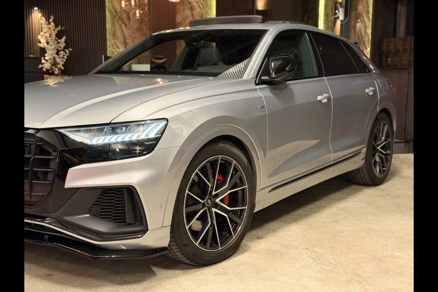 Audi Q8 60 TFSI e quattro Competition 3X S-Line|PANO|LASER|FULL OPTIONS!