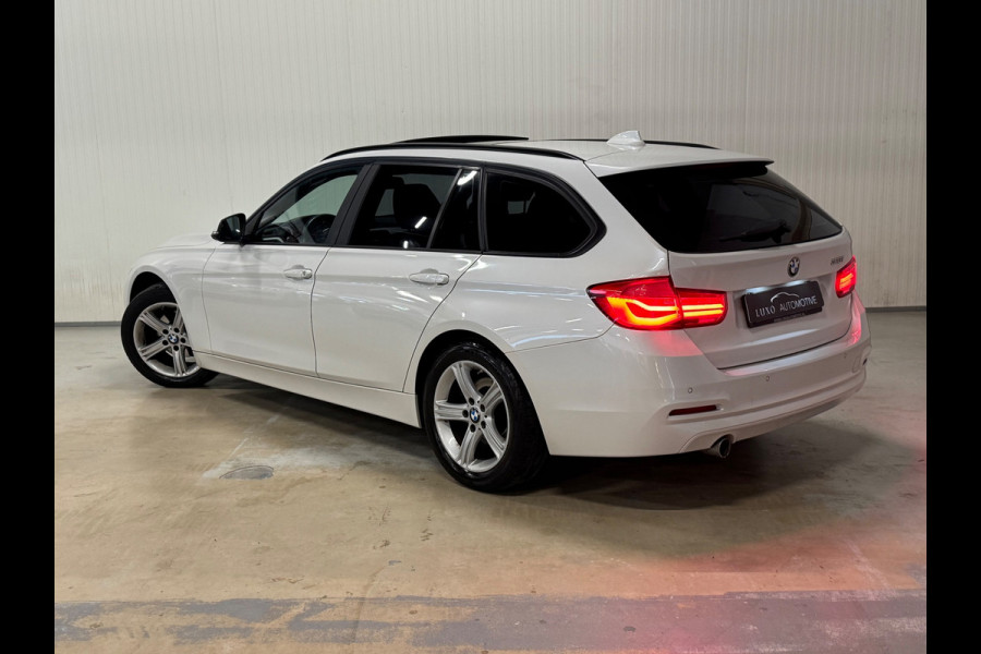 BMW 3 Serie Touring 318i Luxury | SCHUIF/KANTEL | SHADOW LINE | XENON | STOELVERWAMING
