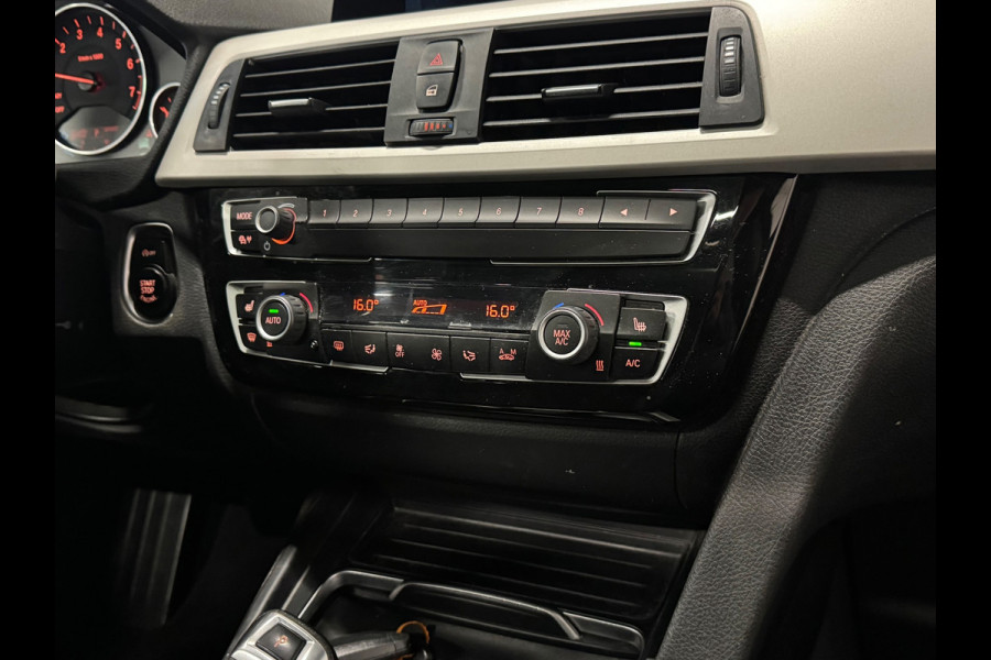 BMW 3 Serie Touring 318i Luxury | SCHUIF/KANTEL | SHADOW LINE | XENON | STOELVERWAMING