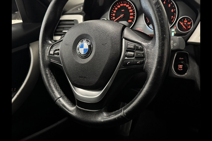 BMW 3 Serie Touring 318i Luxury | SCHUIF/KANTEL | SHADOW LINE | XENON | STOELVERWAMING
