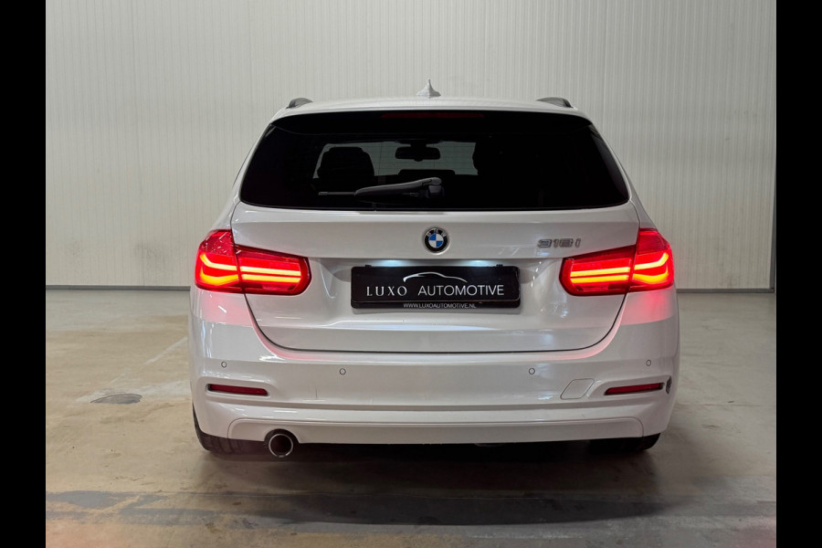 BMW 3 Serie Touring 318i Luxury | SCHUIF/KANTEL | SHADOW LINE | XENON | STOELVERWAMING