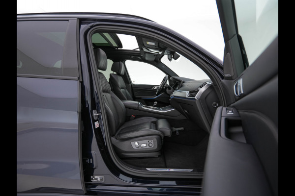 BMW X5 xDrive45e M-Sport-Styling High Executive (Plug-In) {SoH-91%} (INCL-BTW) *PANO | LEATHER | LASER-LED | HARMAN/KARDON | MEMORY-PACK | TOPVIEW | ADAPTIVE-CRUISE | BLINDSPOT | DIGI-COCKPIT | PRIVACY-GLASS | SHIFTPADDLES | HEAD-UP | TOWBAR | 22''A