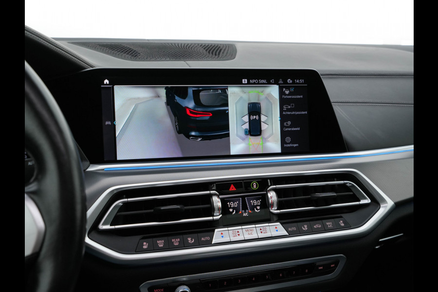 BMW X5 xDrive45e M-Sport-Styling High Executive (Plug-In) {SoH-91%} (INCL-BTW) *PANO | LEATHER | LASER-LED | HARMAN/KARDON | MEMORY-PACK | TOPVIEW | ADAPTIVE-CRUISE | BLINDSPOT | DIGI-COCKPIT | PRIVACY-GLASS | SHIFTPADDLES | HEAD-UP | TOWBAR | 22''A