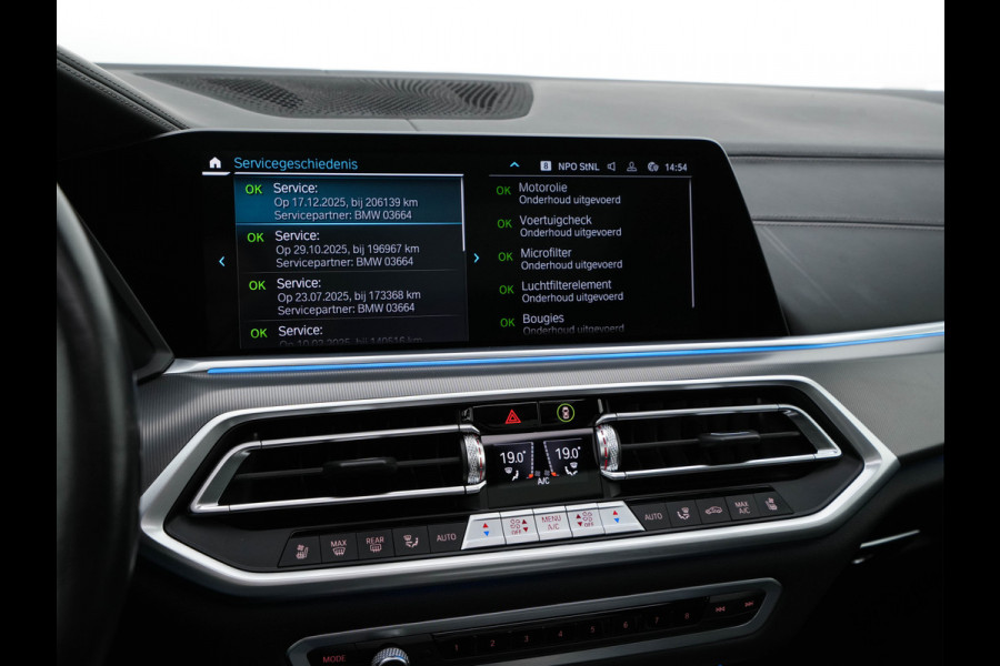 BMW X5 xDrive45e M-Sport-Styling High Executive (Plug-In) {SoH-91%} (INCL-BTW) *PANO | LEATHER | LASER-LED | HARMAN/KARDON | MEMORY-PACK | TOPVIEW | ADAPTIVE-CRUISE | BLINDSPOT | DIGI-COCKPIT | PRIVACY-GLASS | SHIFTPADDLES | HEAD-UP | TOWBAR | 22''A
