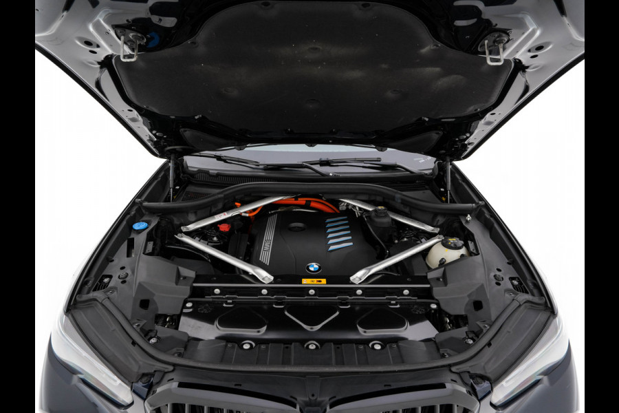 BMW X5 xDrive45e M-Sport-Styling High Executive (Plug-In) {SoH-91%} (INCL-BTW) *PANO | LEATHER | LASER-LED | HARMAN/KARDON | MEMORY-PACK | TOPVIEW | ADAPTIVE-CRUISE | BLINDSPOT | DIGI-COCKPIT | PRIVACY-GLASS | SHIFTPADDLES | HEAD-UP | TOWBAR | 22''A