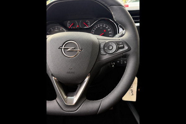 Opel Corsa 1.2 Elegance Business - 13.087 KM - Navigatie / Apple CarPlay I Airco I Sport velgen I PDC I Dealer onderhoud