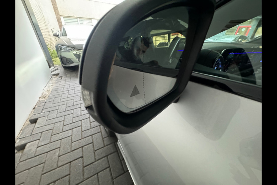 Mercedes-Benz CLA-Klasse 250 e AMG Pano|Keyless|Memory|Sfeer|BlindSpot