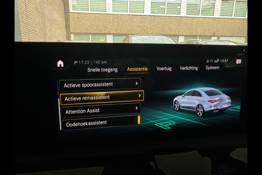 Mercedes-Benz CLA-Klasse 250 e AMG Pano|Keyless|Memory|Sfeer|BlindSpot