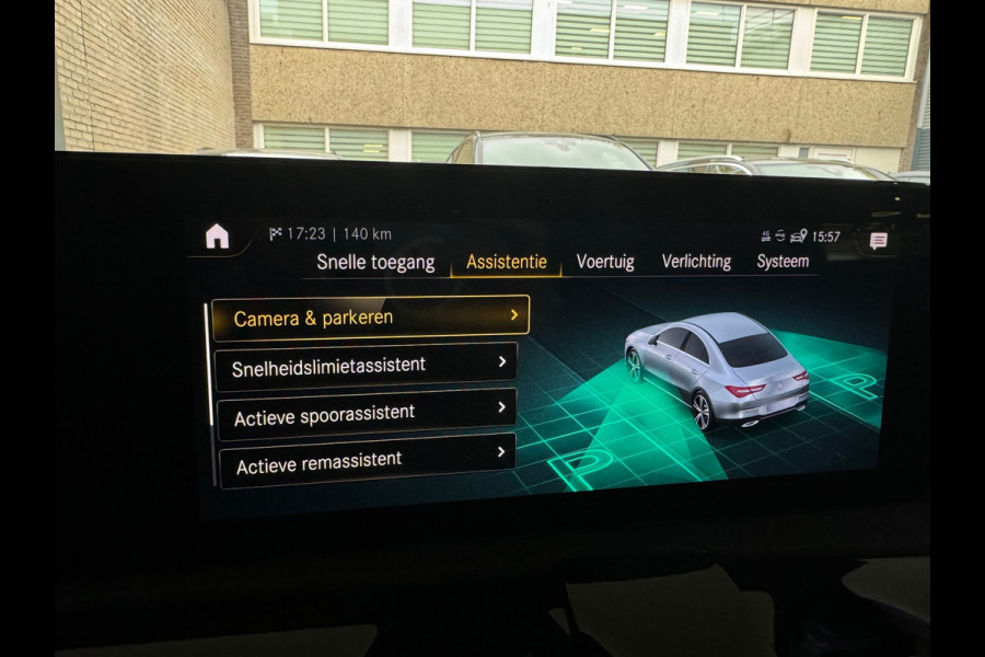 Mercedes-Benz CLA-Klasse 250 e AMG Pano|Keyless|Memory|Sfeer|BlindSpot