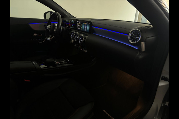 Mercedes-Benz CLA-Klasse 250 e AMG Pano|Keyless|Memory|Sfeer|BlindSpot