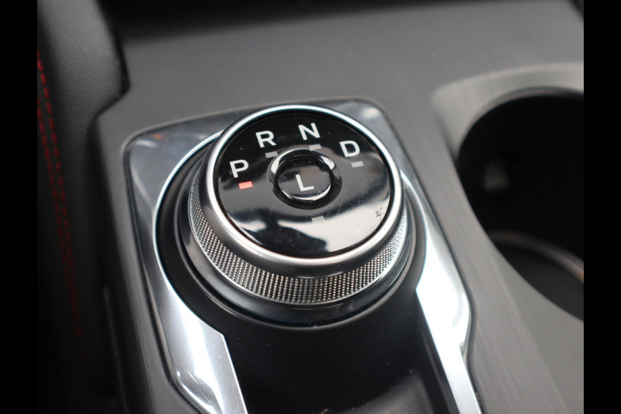 Ford Kuga 2.5 PHEV ST-Line | Stoel, Stuur en Voorruitverwarming Adaptieve Cruise | Blind Spot | Led Koplampen | HUD