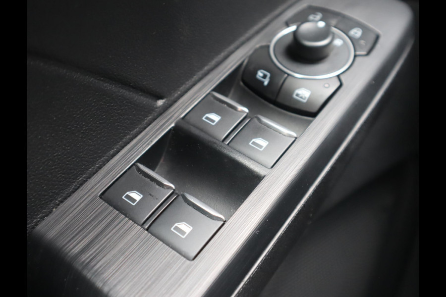 Ford Kuga 2.5 PHEV ST-Line | Stoel, Stuur en Voorruitverwarming Adaptieve Cruise | Blind Spot | Led Koplampen | HUD