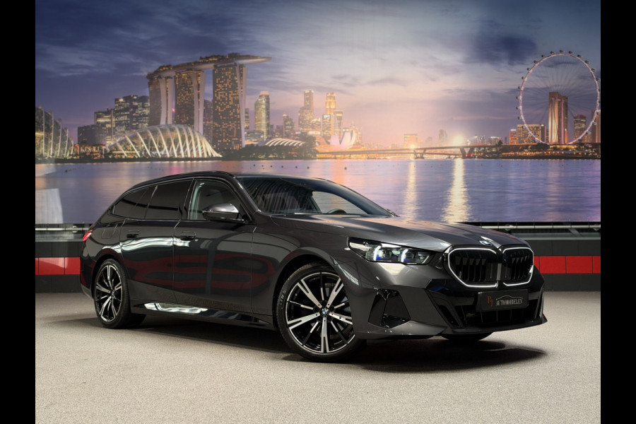 BMW 5 Serie Touring 520i |Panorama|HeadUp|Trekhaak|Crystal|Carbon|BTW