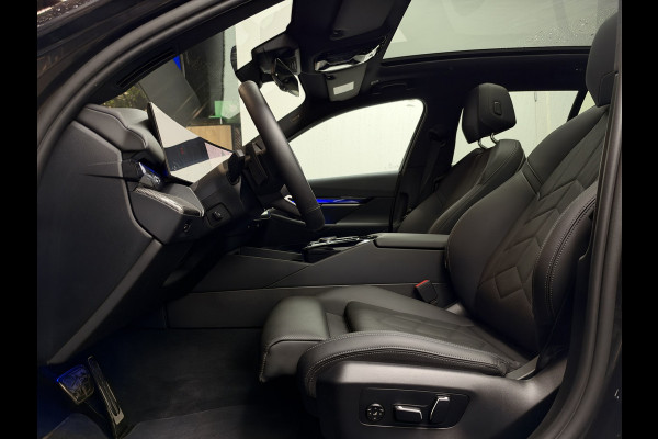 BMW 5 Serie Touring 520i |Panorama|HeadUp|Trekhaak|Crystal|Carbon|BTW