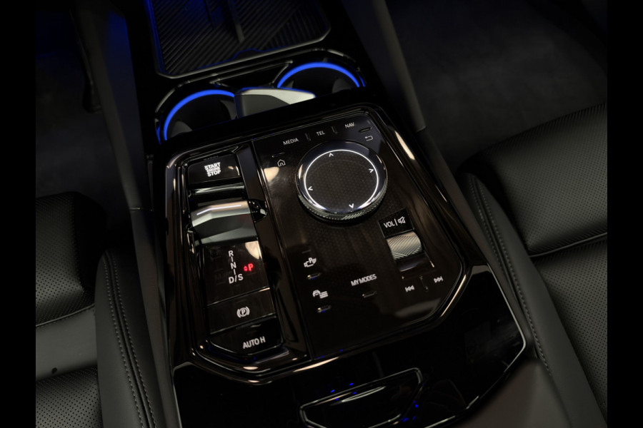 BMW 5 Serie Touring 520i |Panorama|HeadUp|Trekhaak|Crystal|Carbon|BTW