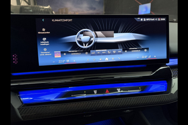 BMW 5 Serie Touring 520i |Panorama|HeadUp|Trekhaak|Crystal|Carbon|BTW