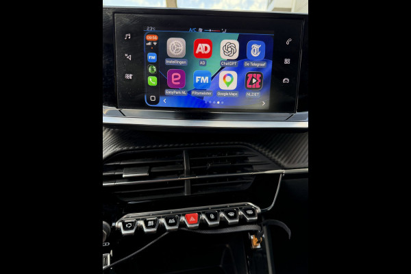 Peugeot 208 1.2 PureTech Active Pack - Navigatie / Apple CarPlay I Airco I Sport velgen I LED I PDC I Dealer onderhouden