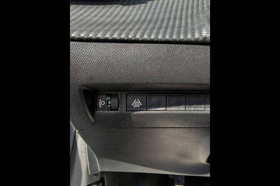 Peugeot 208 1.2 PureTech Active Pack - Navigatie / Apple CarPlay I Airco I Sport velgen I LED I PDC I Dealer onderhouden