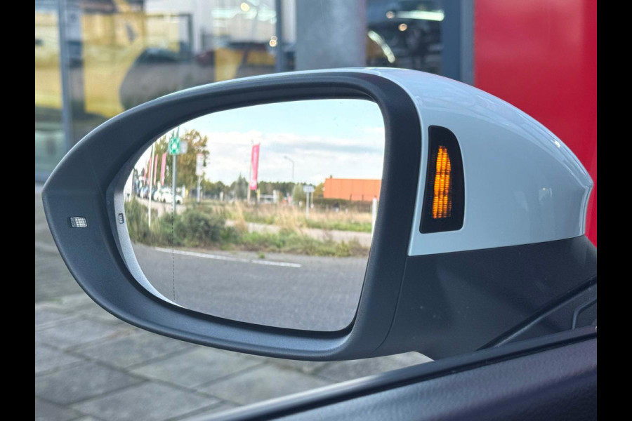 Volkswagen Golf 2.0 TSI GTI Vol ! | Panorama | IQ-Lights | H/K | Head-UP | Camera | Carplay | BTW |