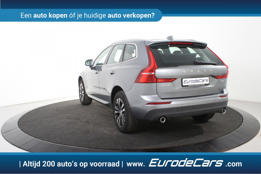 Volvo XC60 2.0 B4 Momentum *1ste Eigenaar*Leer*Panoramadak*Trekhaak*