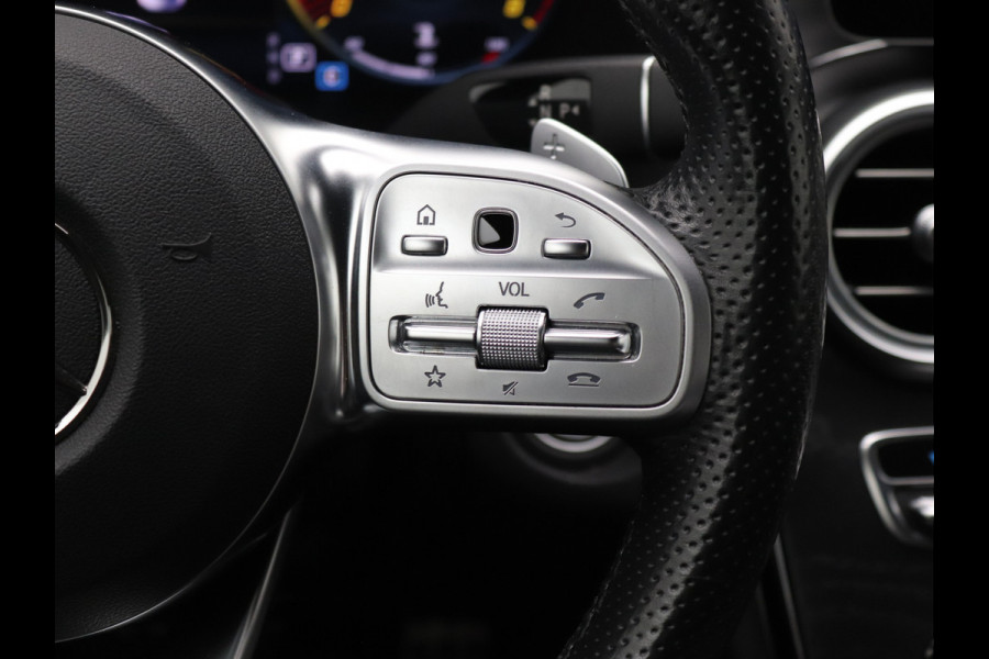 Mercedes-Benz C-Klasse 180 AMG Distronic, Carplay, Camera