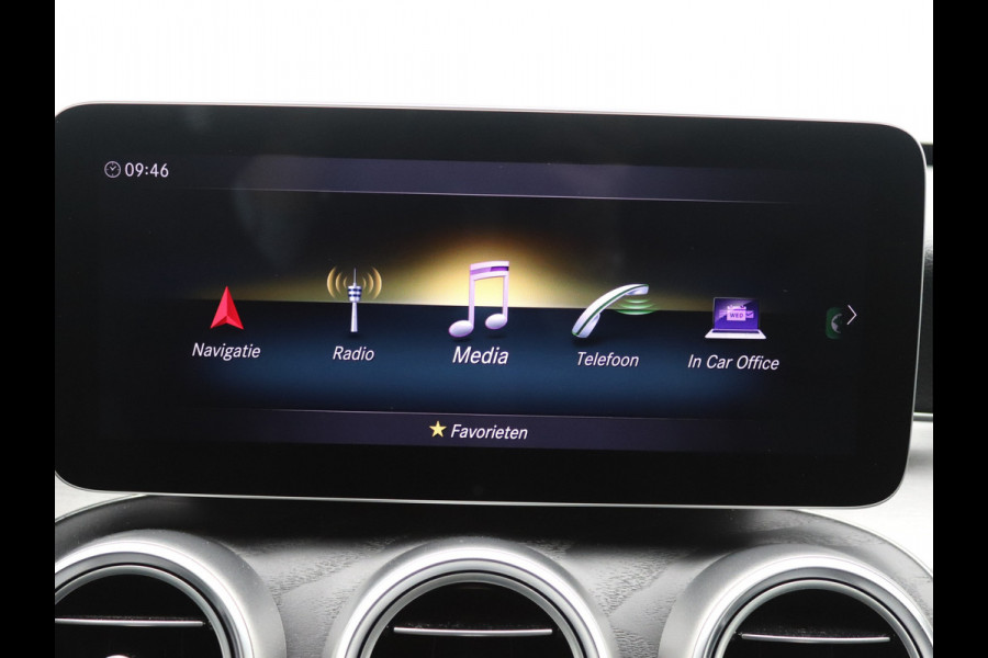 Mercedes-Benz C-Klasse 180 AMG Distronic, Carplay, Camera