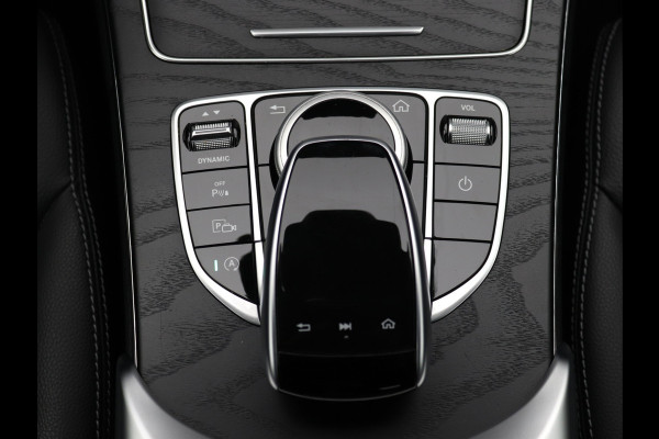 Mercedes-Benz C-Klasse 180 AMG Distronic, Carplay, Camera