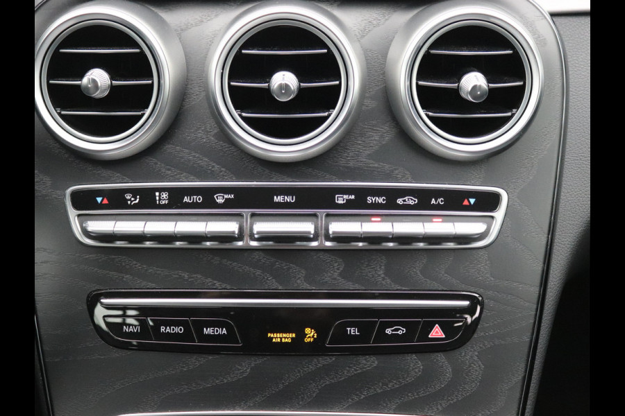 Mercedes-Benz C-Klasse 180 AMG Distronic, Carplay, Camera