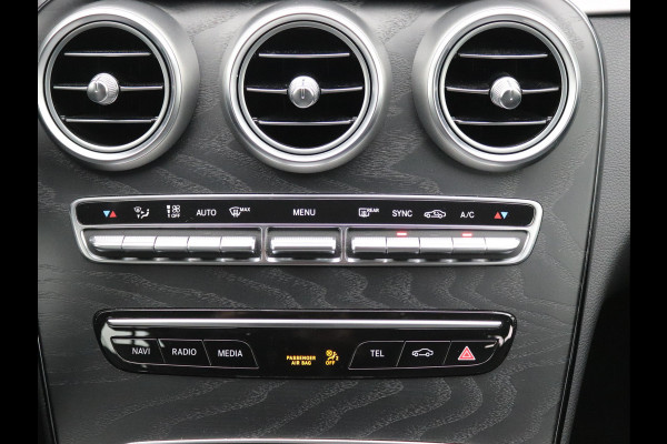 Mercedes-Benz C-Klasse 180 AMG Distronic, Carplay, Camera