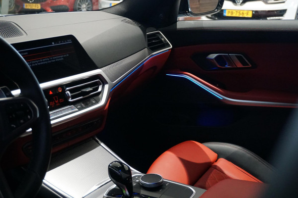 BMW 3 Serie Touring 330i High Executive Edition M + INDIVIDUAL LEDER / MINERALWEISS METALLIC / M-PERFORMANCE