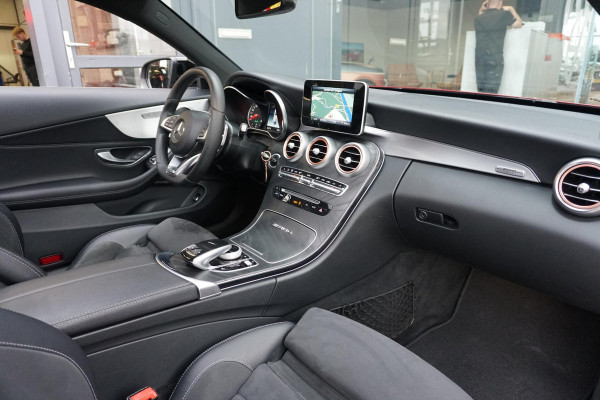 Mercedes-Benz C-Klasse Coupé 250 AMG-line 211PK + PANORAMA / CAMERA / STOELVERWARMING