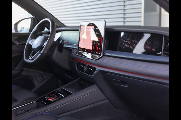 Volkswagen Tayron 1.5 eTSI R-Line | Pano - HUD - 7zits