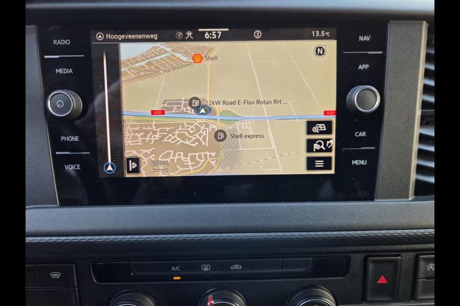Volkswagen Transporter Automaat 2.0 TDI L2 Highline Navi Airco Achteruitrijcamera
