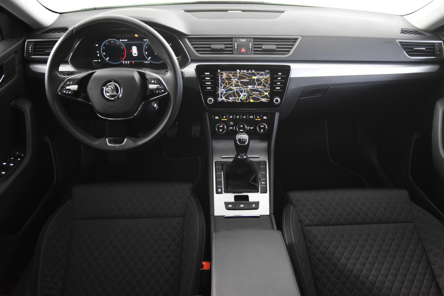 Škoda Superb Combi 1.5 TSI *1ste Eigenaar*Navigatie*Stoelverwarming*