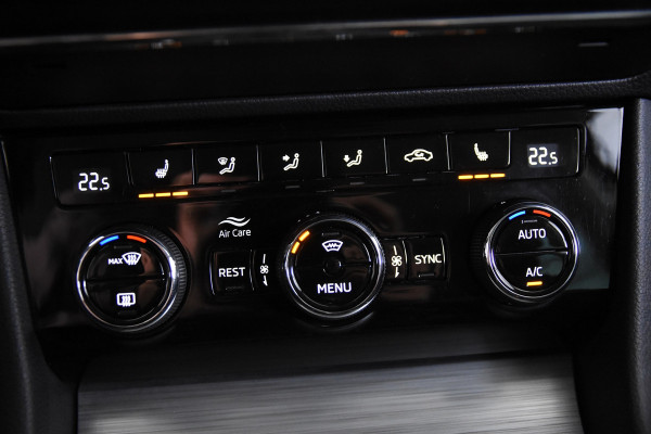Škoda Superb Combi 1.5 TSI *1ste Eigenaar*Navigatie*Stoelverwarming*