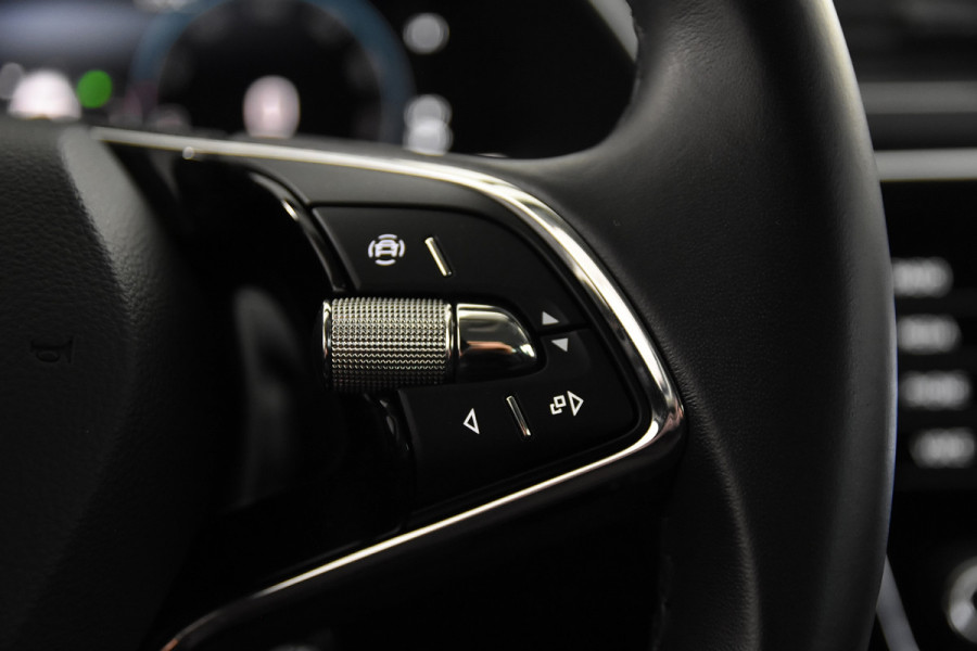 Škoda Superb Combi 1.5 TSI *1ste Eigenaar*Navigatie*Stoelverwarming*