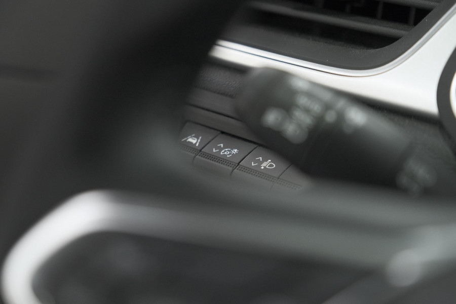 Renault Captur 1.6 E-Tech full hybrid 145 techno | Navigatie | Camera | Apple Carplay | 9.3 Inch Grootscherm