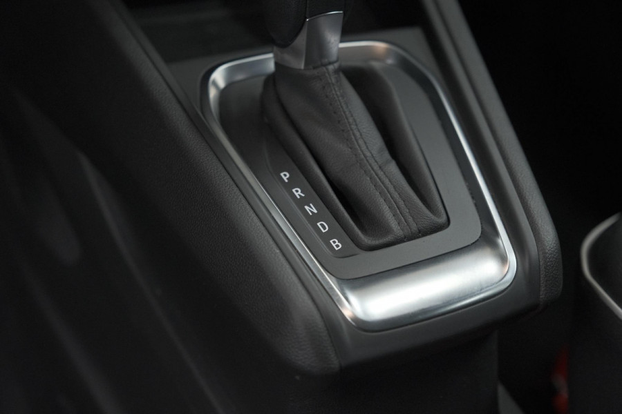 Renault Captur 1.6 E-Tech full hybrid 145 techno | Navigatie | Camera | Apple Carplay | 9.3 Inch Grootscherm